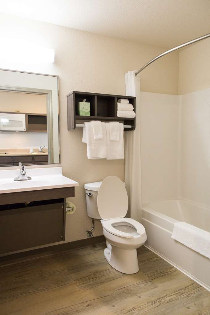 Woodspring Suites Broken Arrow تولسا الغرفة الصورة